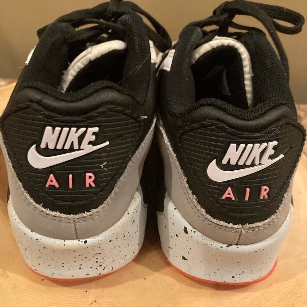 NIKE AIR MAX 90 WHITE/BLCK-TURF ORANGE US MEN SZ-6 - Picture 9 of 11